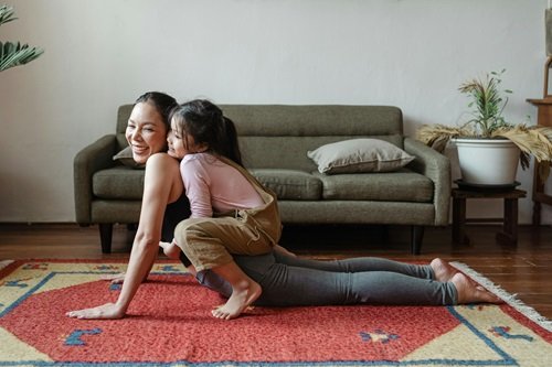 Low-Maintenance Moms