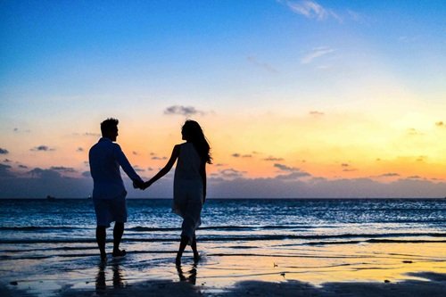 Couples who travel